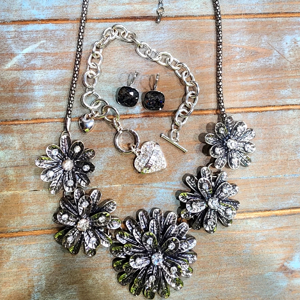 Jewelry Lot Guess Heart Bracelet Rhinestones Floral Necklace. Pierced Earrings
